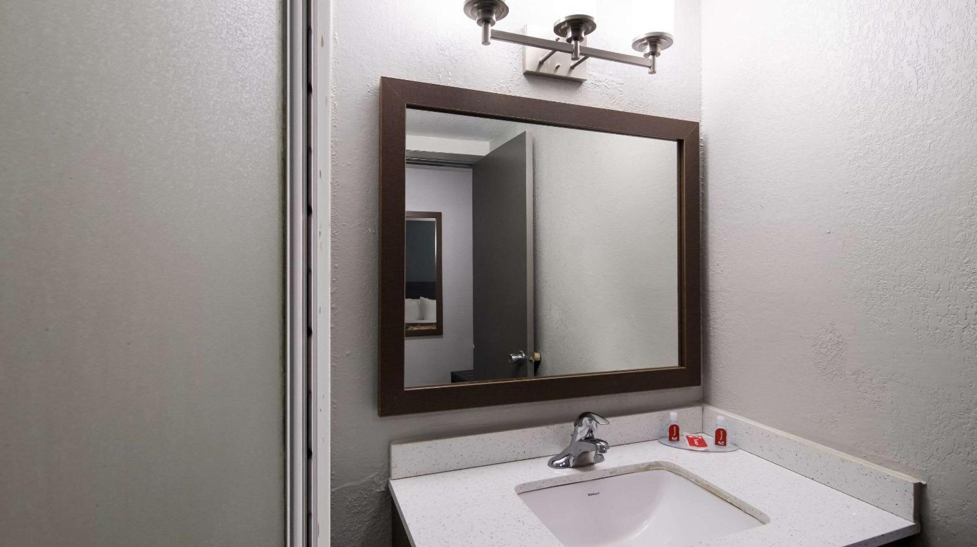 Econo Lodge Portage Extérieur photo